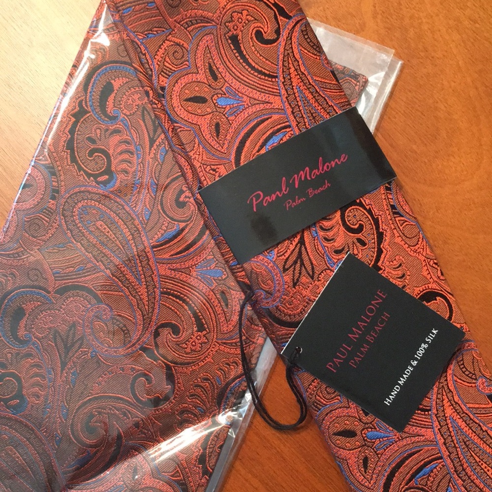 Paul Malone tie and pocket square. BRAND NEW